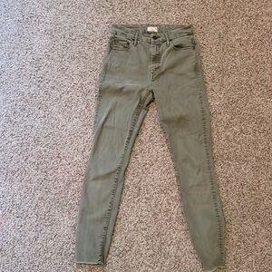 MOTHER The Looker High Waisted Ankle Fray in The First Move size 26